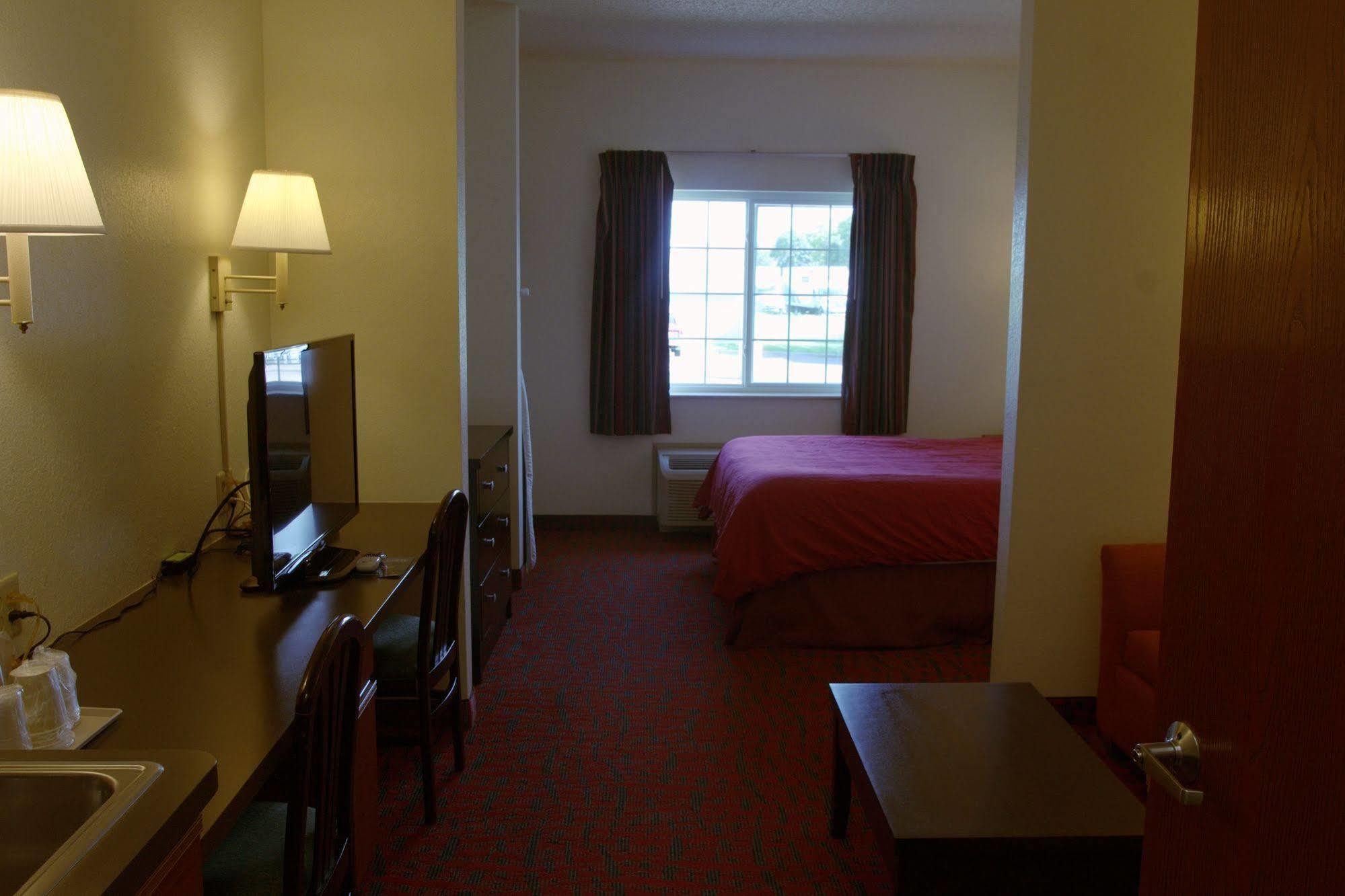 Sandalwood Studios & Suites Shakopee Buitenkant foto